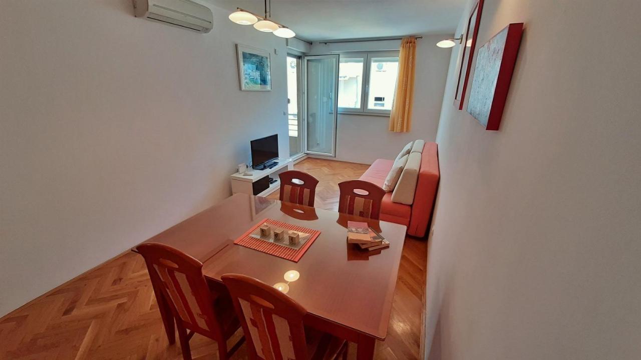 Apartment Jen Omis Exterior photo